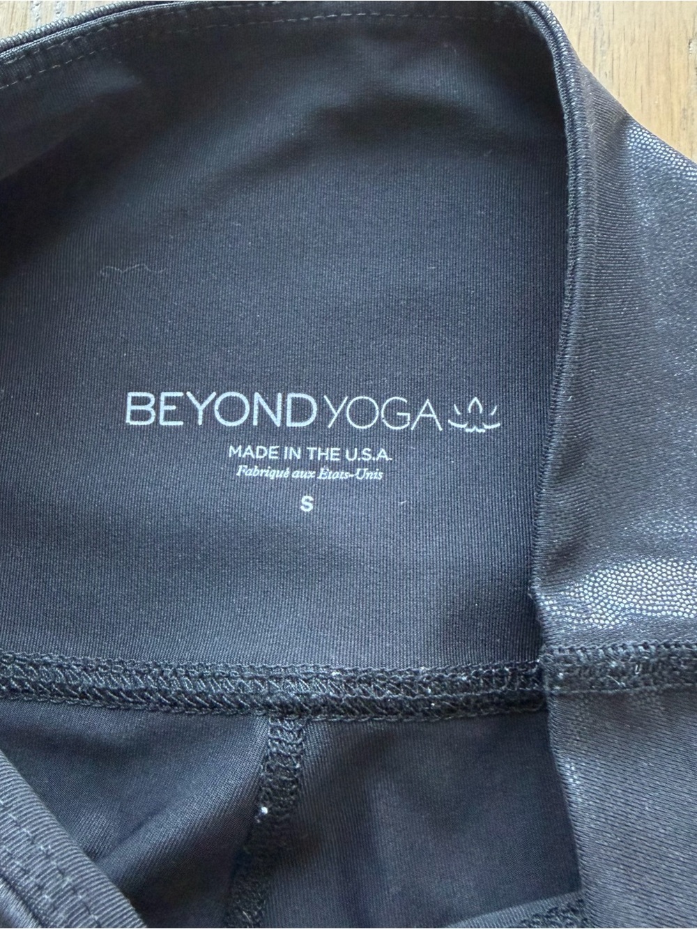 Beyond Yoga Sportgloss Smooth Operator High-Waisted Legging — small - Picture 4 of 6